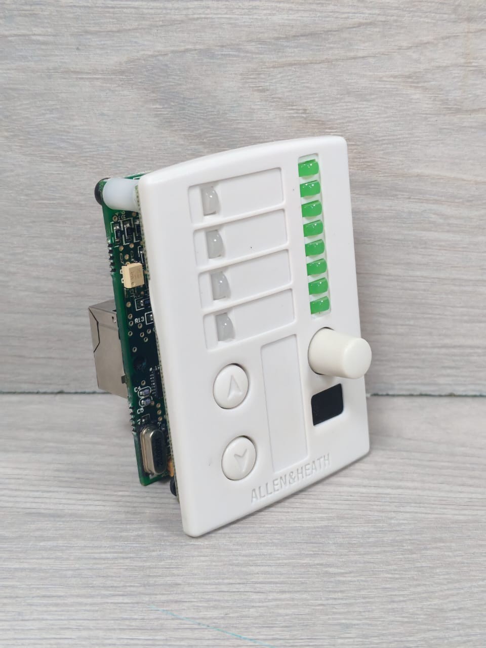 ALLEN & HEATH PL-4/UK ALLEN & HEATH PL-4/UK REMOTE CONTROL WALLPLATE 4