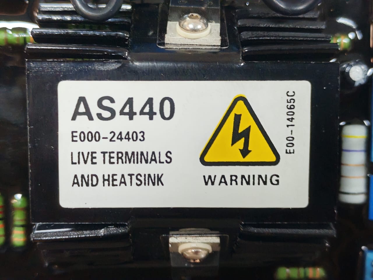 Unbranded AS440 AVR AS440 Automatic Voltage Regulator E000-24403 LIVE TERMINALS AND HEATSINK 3