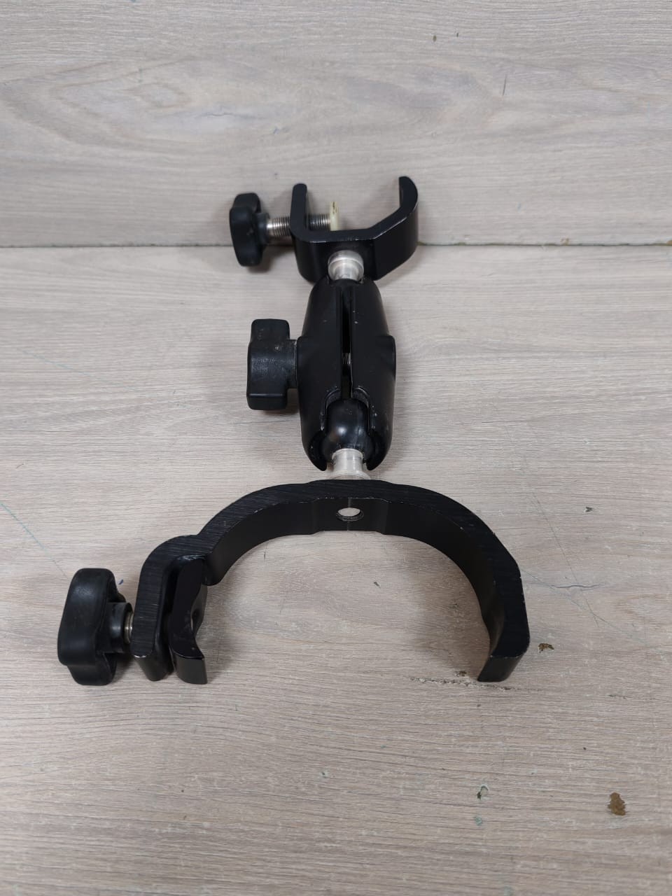 Topcon 60290 TOPCON BRACKET METAL POLE MOUNT ATTACHMENT CLAMP HOLDER P/N: 60290 6