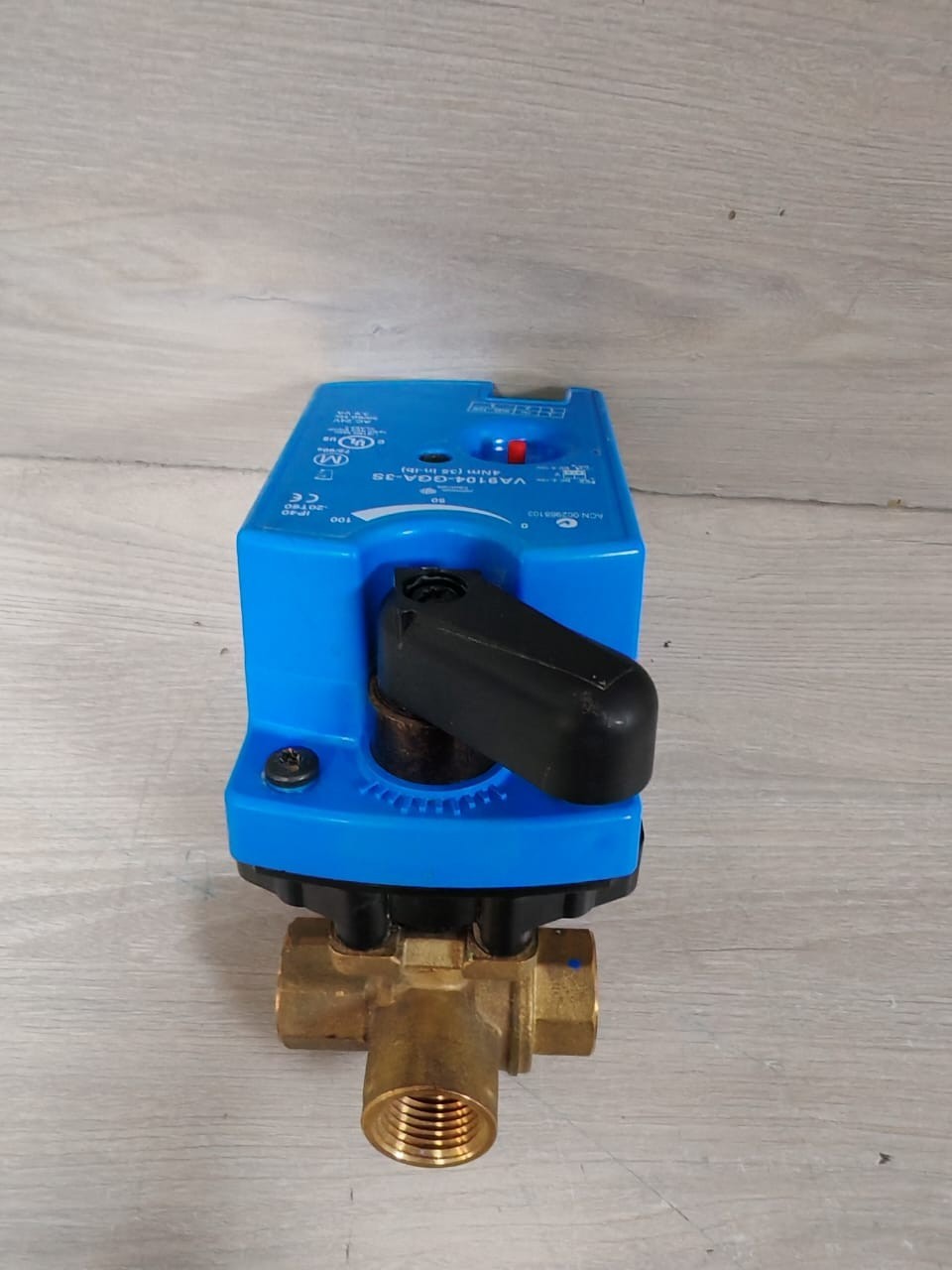 Johnson Controls VA9104-GGA-3S JOHNSON CONTROLS VA9104-GGA-3S VALVE ACTUATOR 7