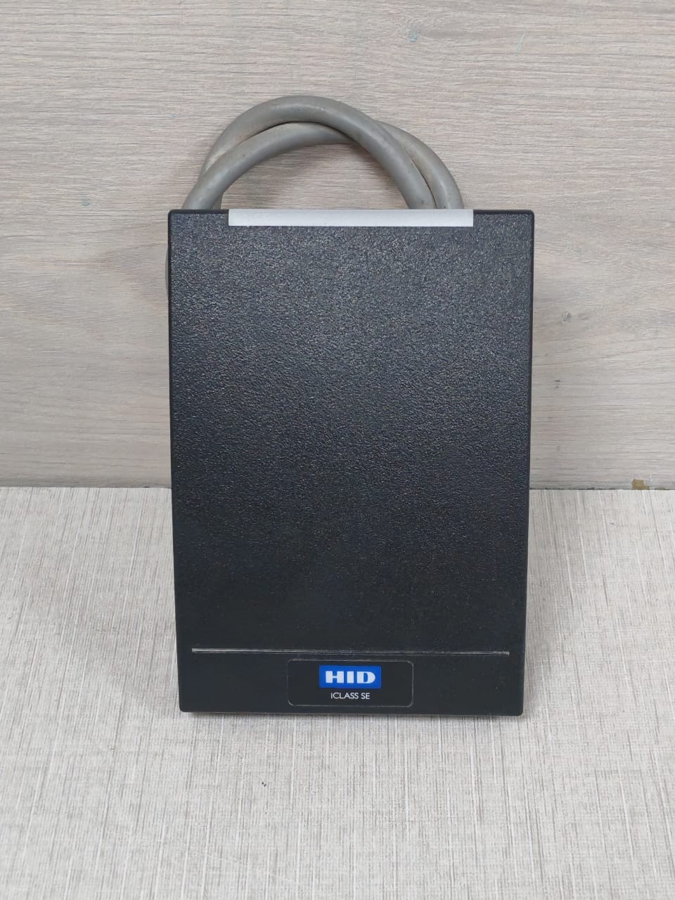 HID iClass SE R40 Access Control Card Reader 920NTNNEK00000 R40EKNN FW.00117-R