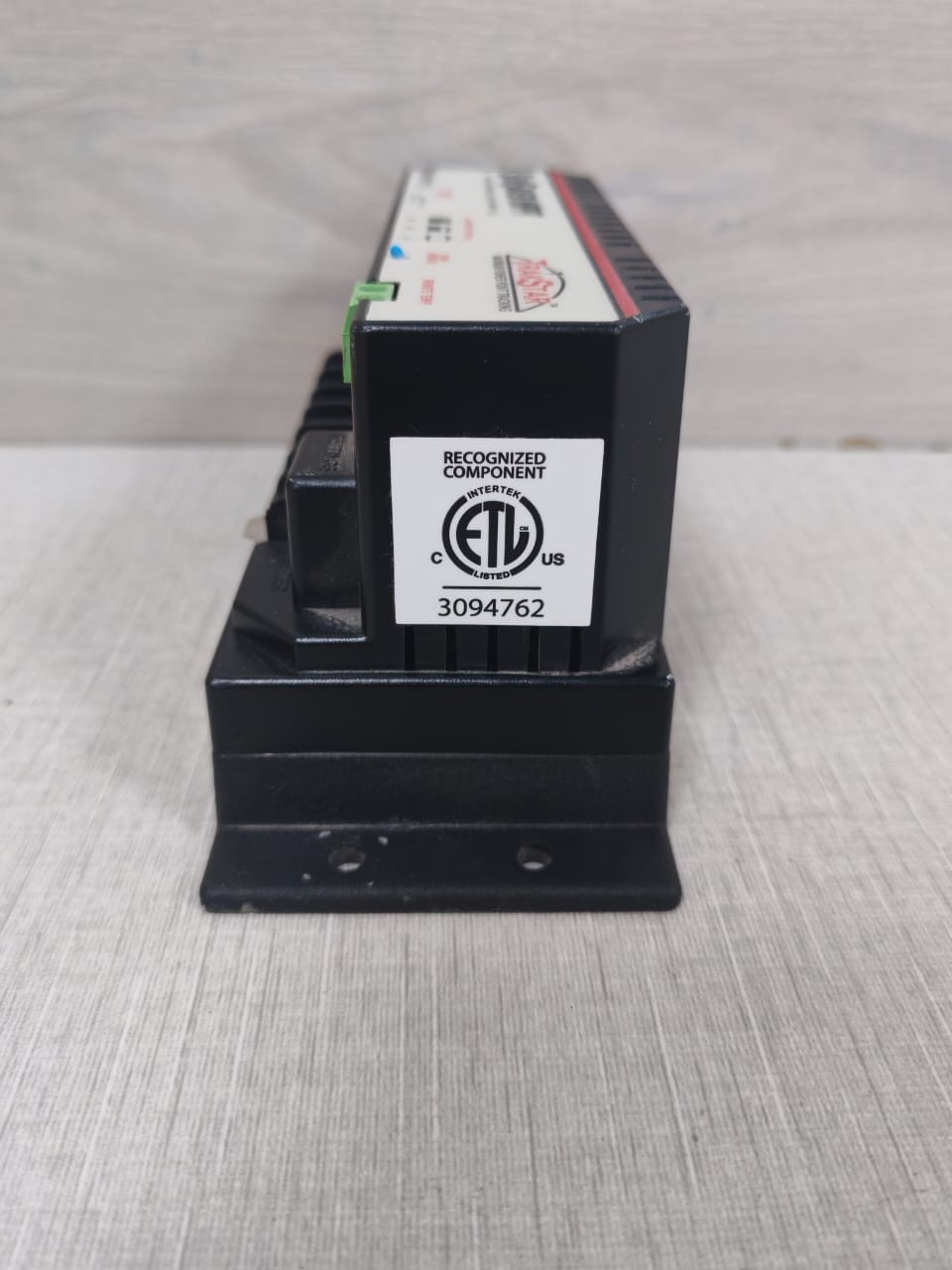 UNKNOWN MPPT-15L MORNING STAR SUNSAVER MPPT SOLAR CONTROLLER SS-MPPT-15L 8