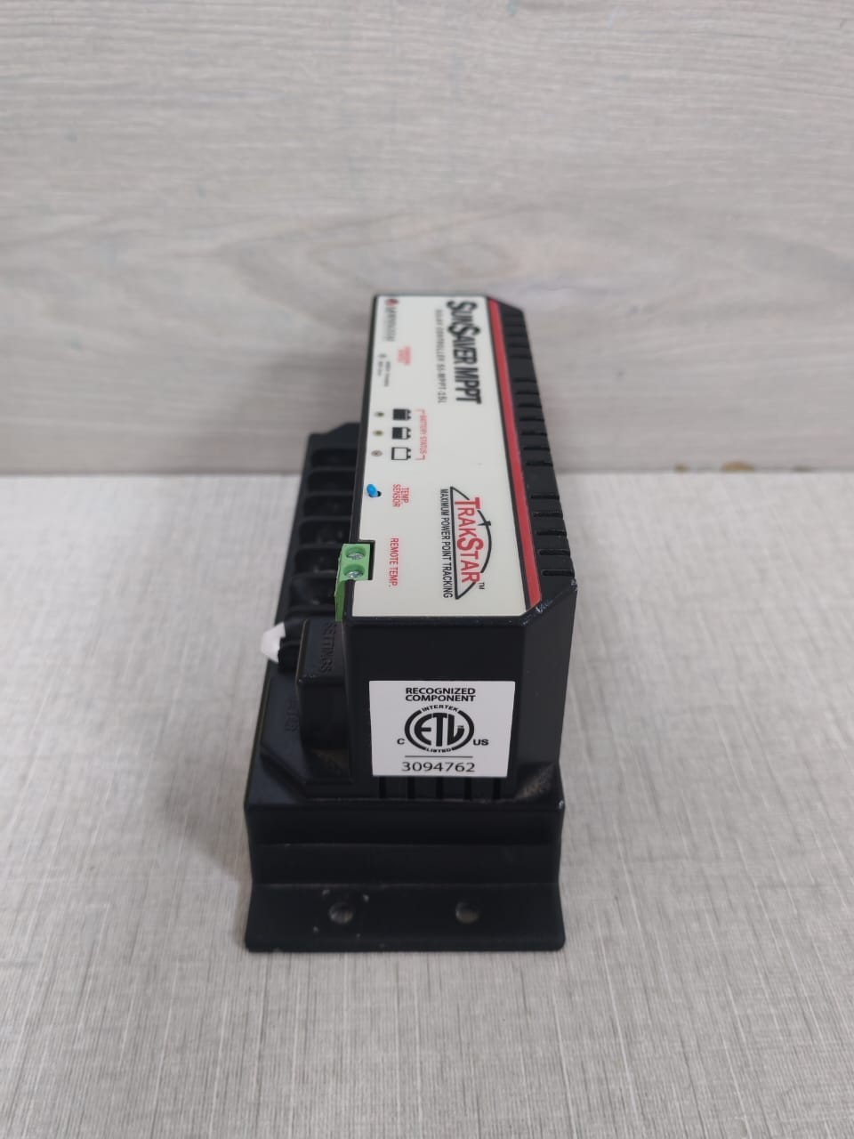 UNKNOWN MPPT-15L MORNING STAR SUNSAVER MPPT SOLAR CONTROLLER SS-MPPT-15L 9