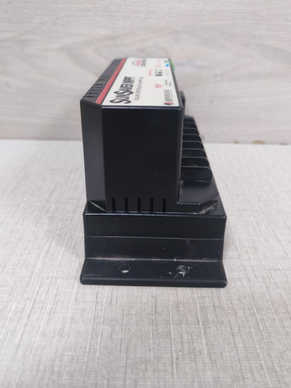 UNKNOWN MPPT-15L MORNING STAR SUNSAVER MPPT SOLAR CONTROLLER SS-MPPT-15L 10