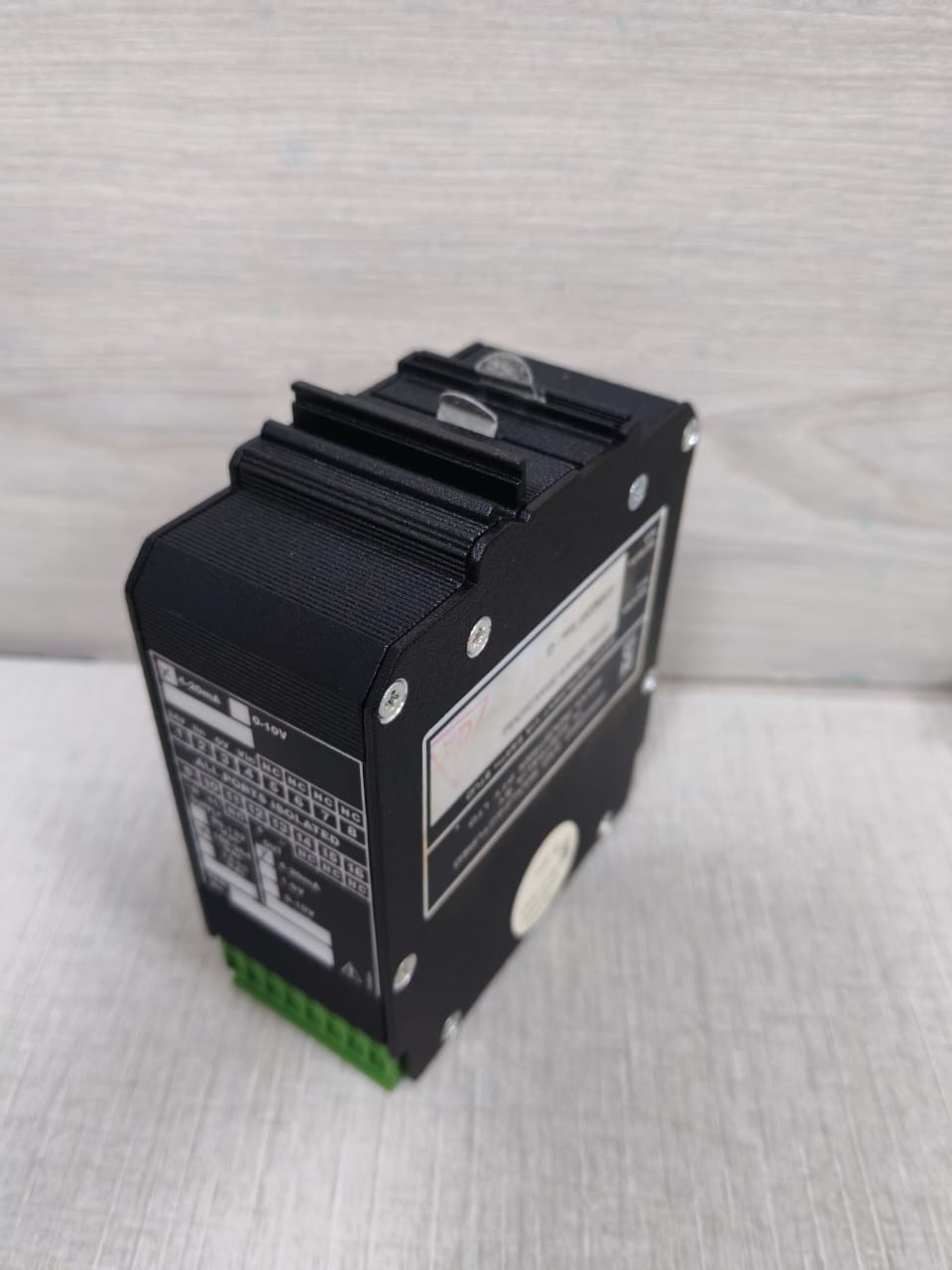 MANN SFI/4-20mA/240Vac REV.G MANN SFI/4-20mA/240Vac REV.G SINGLE CHANNEL ISOLATOR 5