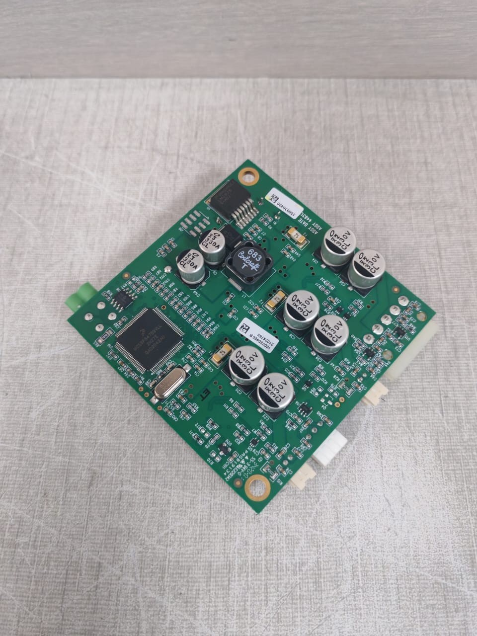 LIFE TECHNOLOGIES 100030400 LIFE TECHNOLOGIES 4483131 REV A3 P/N 100030400 REV.B PCB BOARD 6
