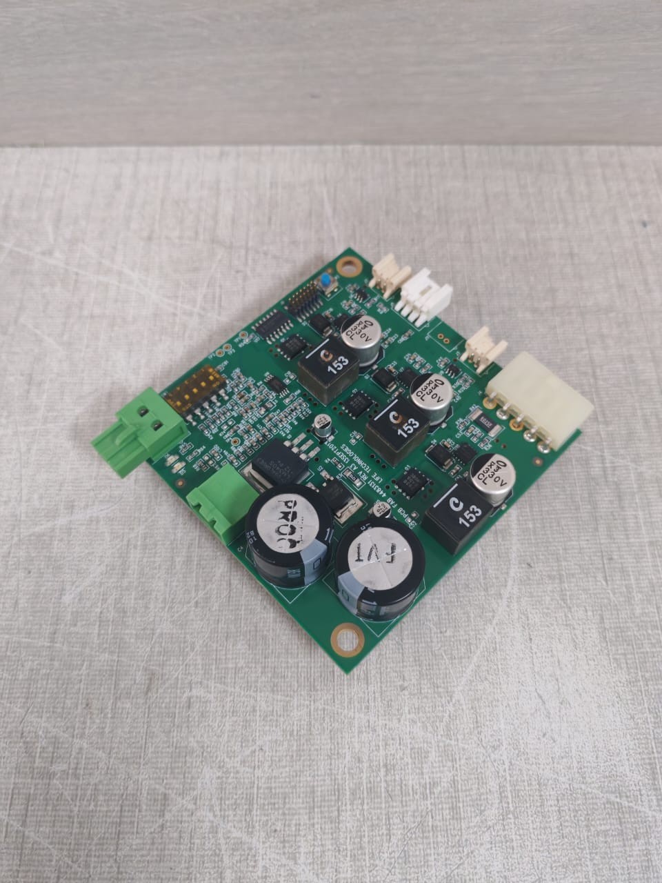 LIFE TECHNOLOGIES 100030400 LIFE TECHNOLOGIES 4483131 REV A3 P/N 100030400 REV.B PCB BOARD 8