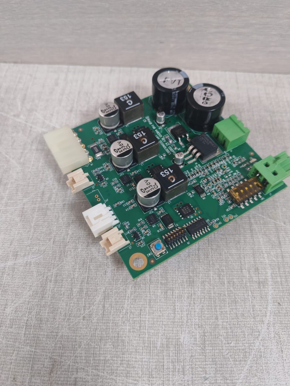 LIFE TECHNOLOGIES 100030400 LIFE TECHNOLOGIES 4483131 REV A3 P/N 100030400 REV.B PCB BOARD 9