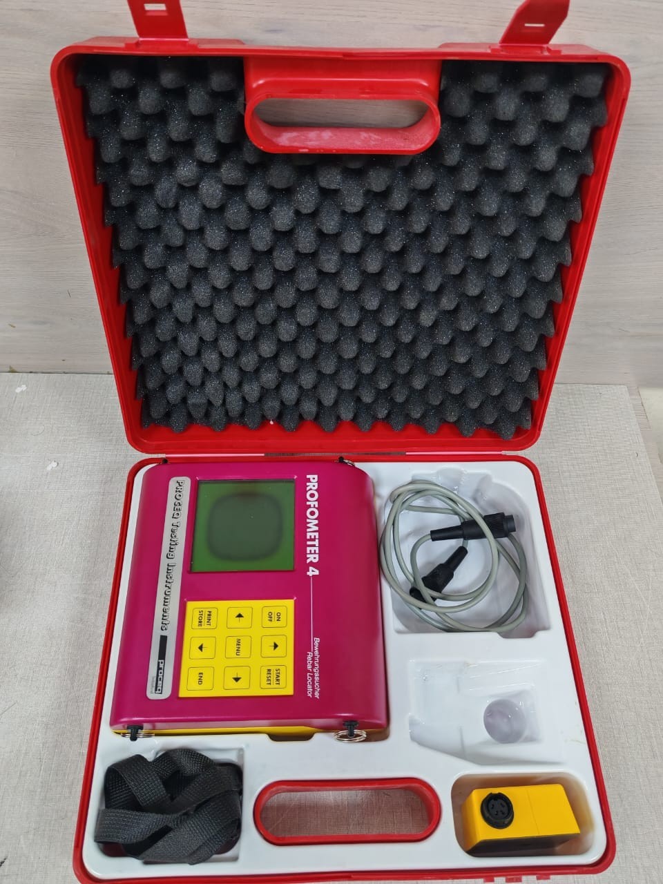 PROCEQ PROFOMETER 4 REBAR LOCATOR - NEED TO CHANGE THE SCREEN