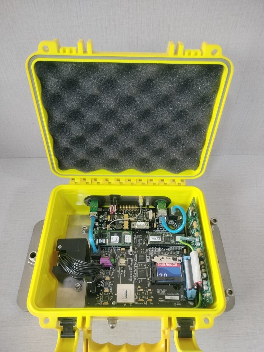 ES&S 0536 ES&S KELUNJI ECHO EK1 V1.01 SEISMOLOGY RESEARCH CENTRE 0536 2
