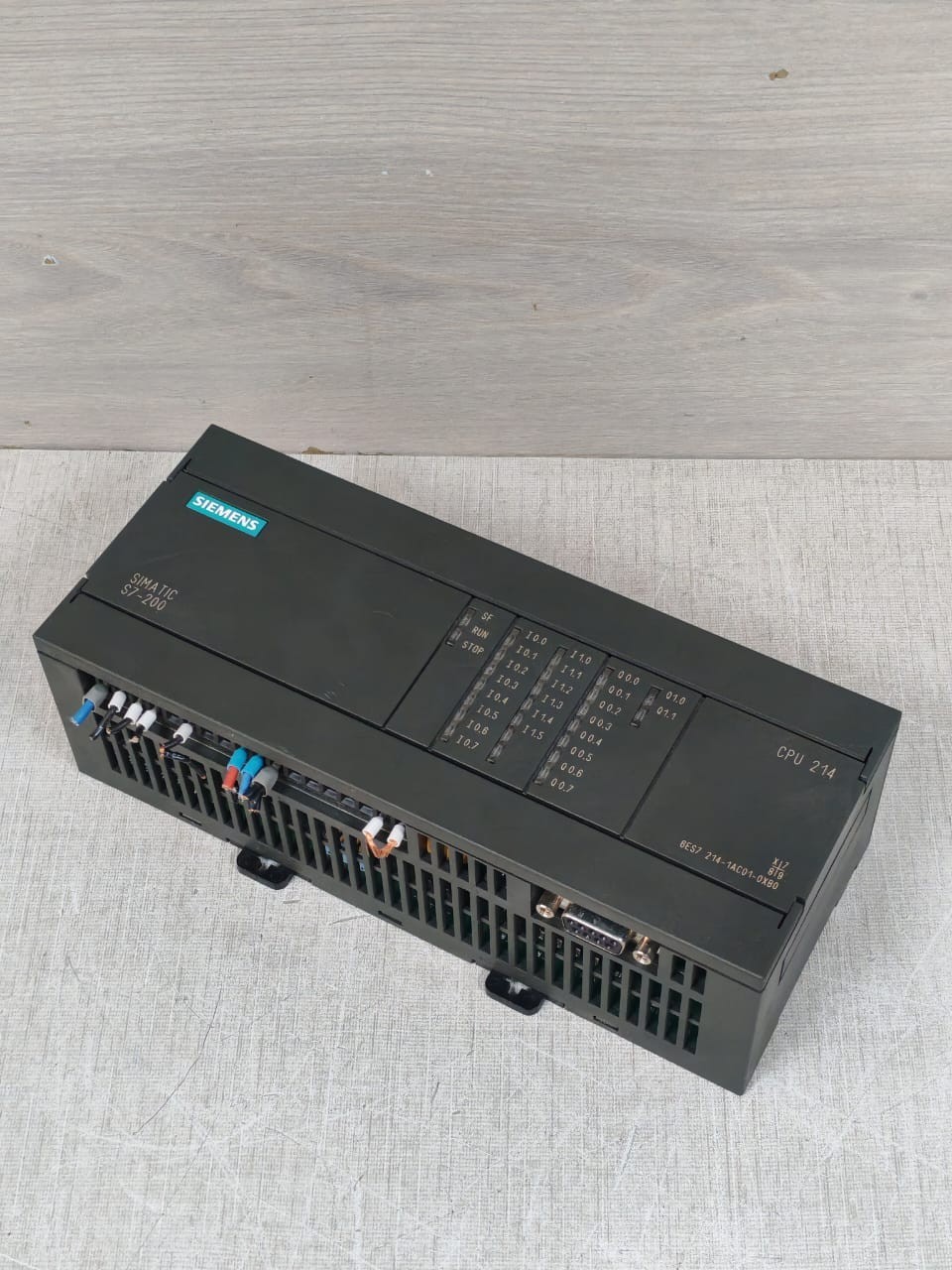 Siemens 6ES7 214-1AC01-0XB0 SIEMENS SIMATIC S7-200 CPU 214 6ES7 214-1AC01-0XB0 COMPACT UNIT E-STAND 06 8