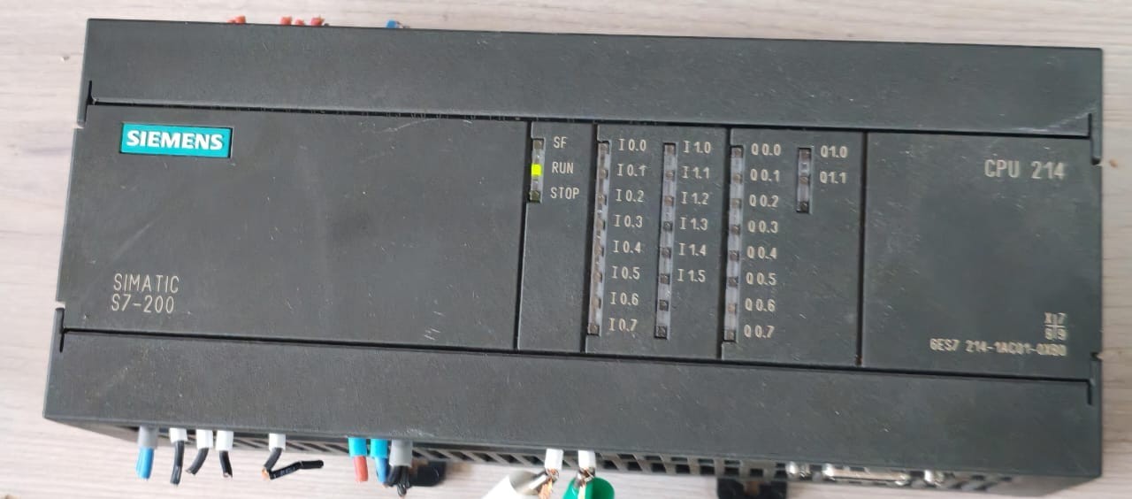 SIEMENS SIMATIC S7-200 CPU 214 6ES7 214-1AC01-0XB0 COMPACT UNIT E-STAND 06
