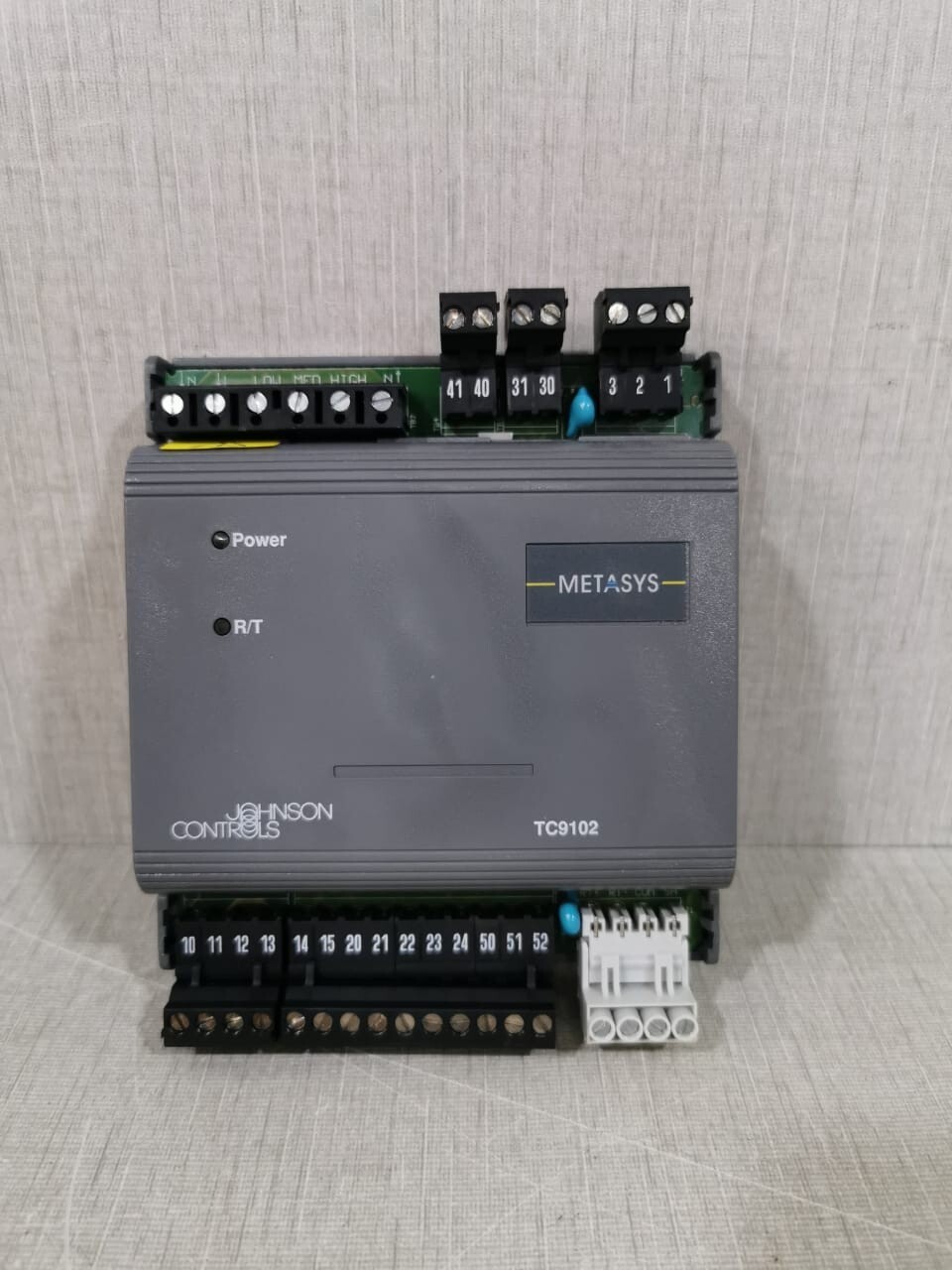 Johnson Controls TC-9102-1222 Johnson Controls Metasys TC-9102-1222 / TC9102 Fan Coil Unit Controller 4