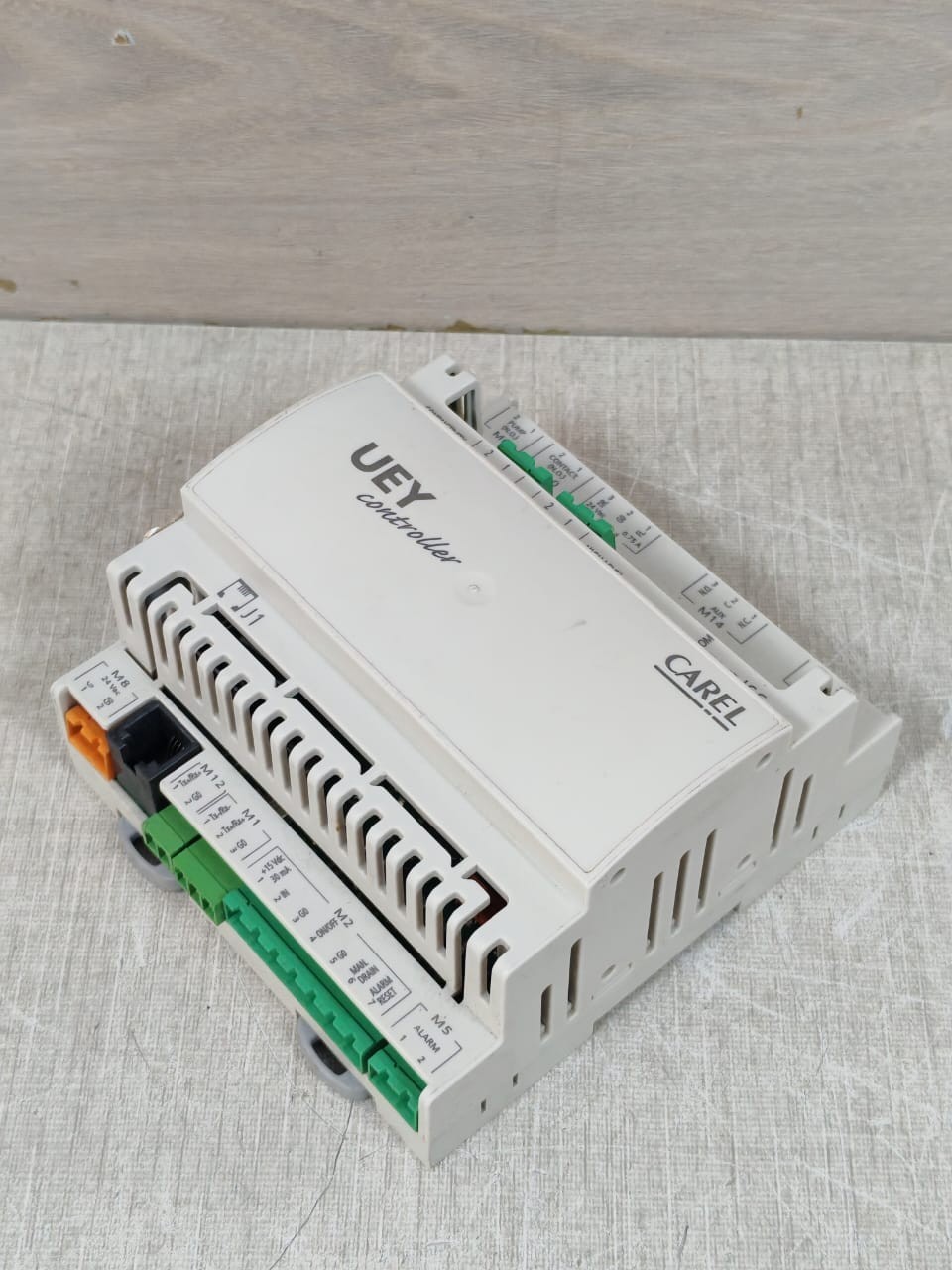 CAREL 98C615C075 REV.1.316 CAREL UEY25L0200 98C615C075 REV.1.316 UEY CONTROLLER 4