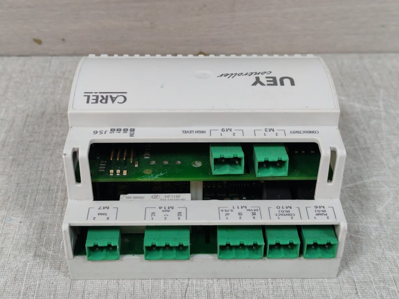 CAREL 98C615C075 REV.1.316 CAREL UEY25L0200 98C615C075 REV.1.316 UEY CONTROLLER 9