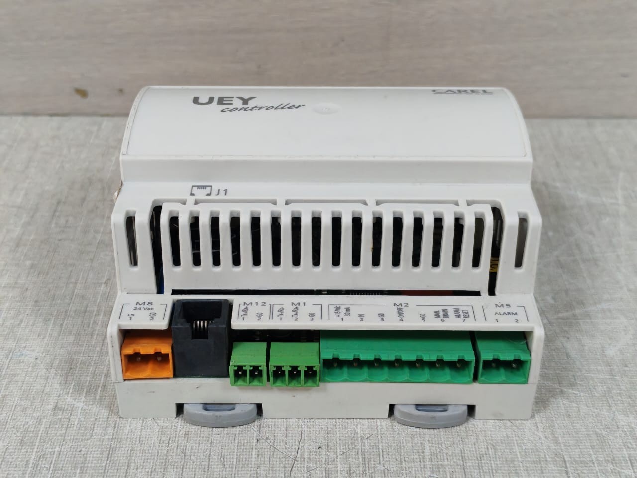 CAREL 98C615C075 REV.1.316 CAREL UEY25L0200 98C615C075 REV.1.316 UEY CONTROLLER 10