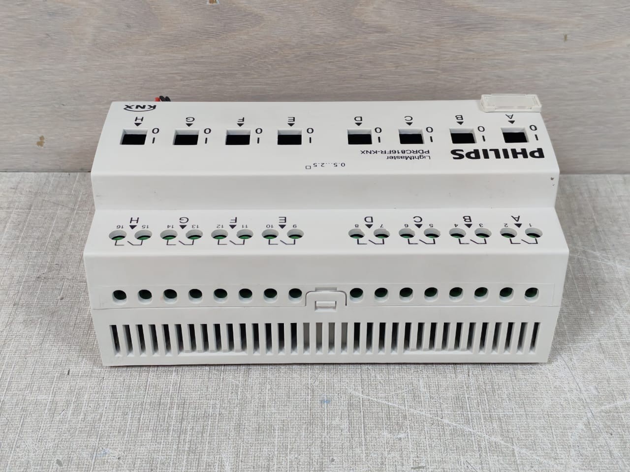 Philips PDRC816FR-KNX PHILIPS LIGHTMASTER PDRC816FR-KNX DC 24-30V CONTROLLER 10