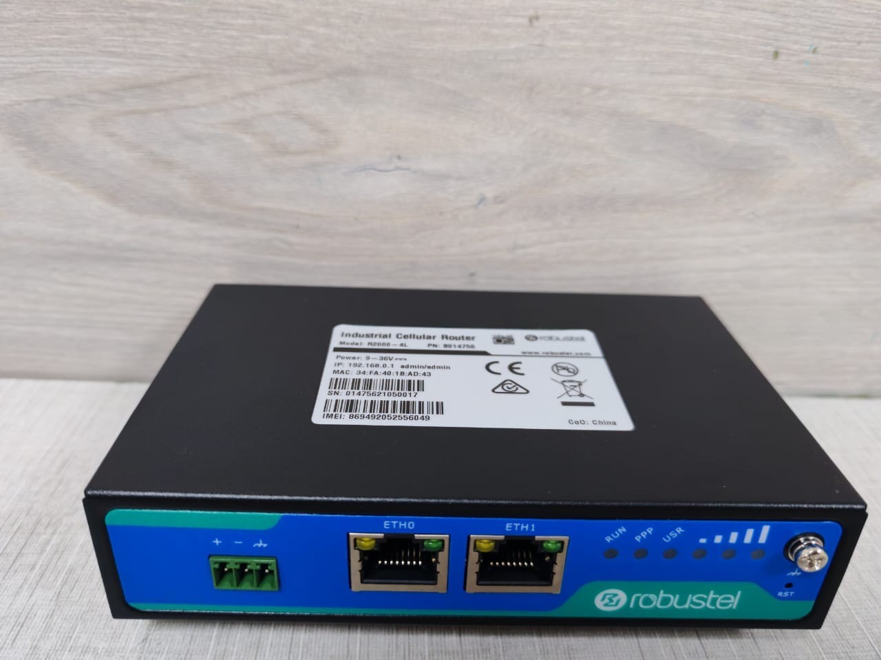 Robustel R2000-4L Robustel R2000-4L Industrial Cellular Router B014756 4