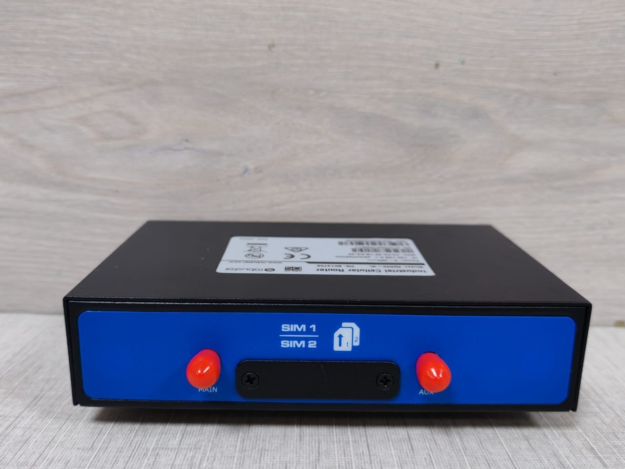 Robustel R2000-4L Robustel R2000-4L Industrial Cellular Router B014756 6