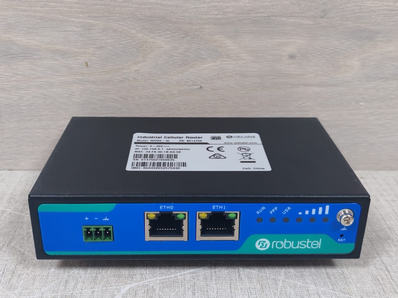 Robustel B014756 Robustel R2000-4L Industrial Cellular Router B014756-without antenna 3