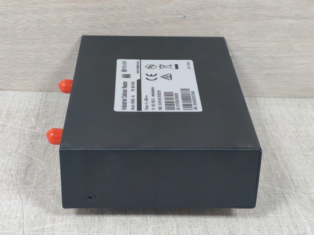 Robustel B014756 Robustel R2000-4L Industrial Cellular Router B014756-without antenna 9