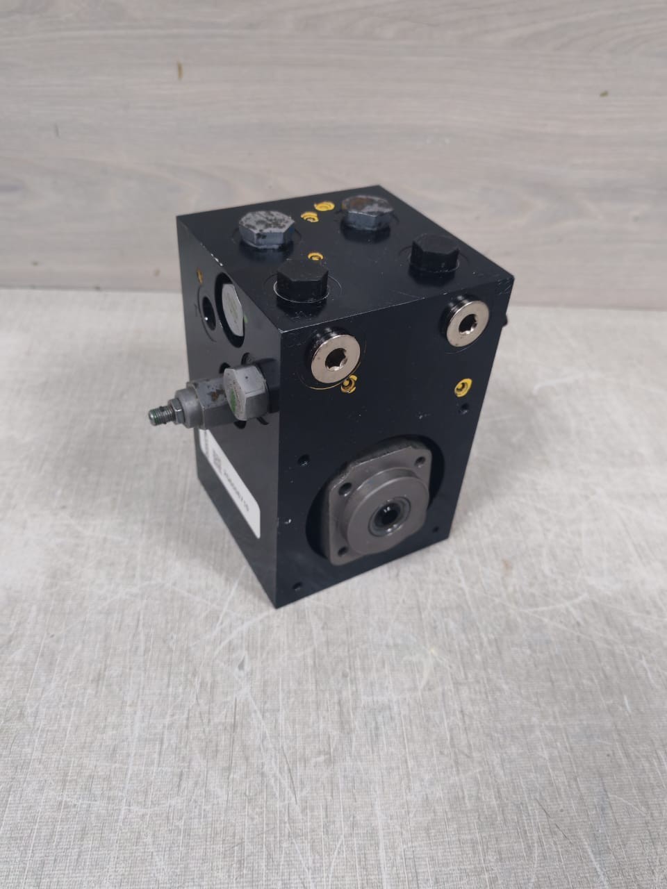 GE BN34-35CZ-01CH MOOG BN34-35CZ-01CH GEARBOX 4