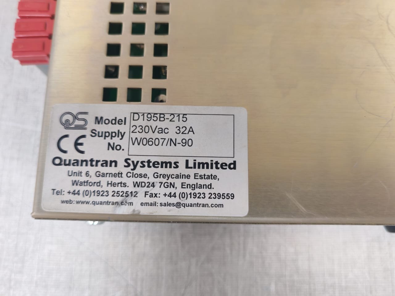 QUANTRAN SYSTEM LIMITED D195B-215 QUANTRAN SYSTEM LIMITED D195B-215 DIMMER CONTROL UNIT 2