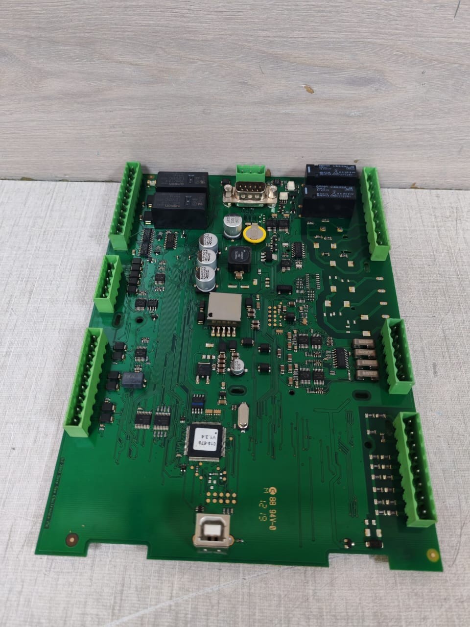 DEEP SEA ELECTRONICS 014-611 ISSUE 1-00 DEEP SEA ELECTRONICS 7310 / 014-611 ISSUE 1-00 MOTHERBOARD 8