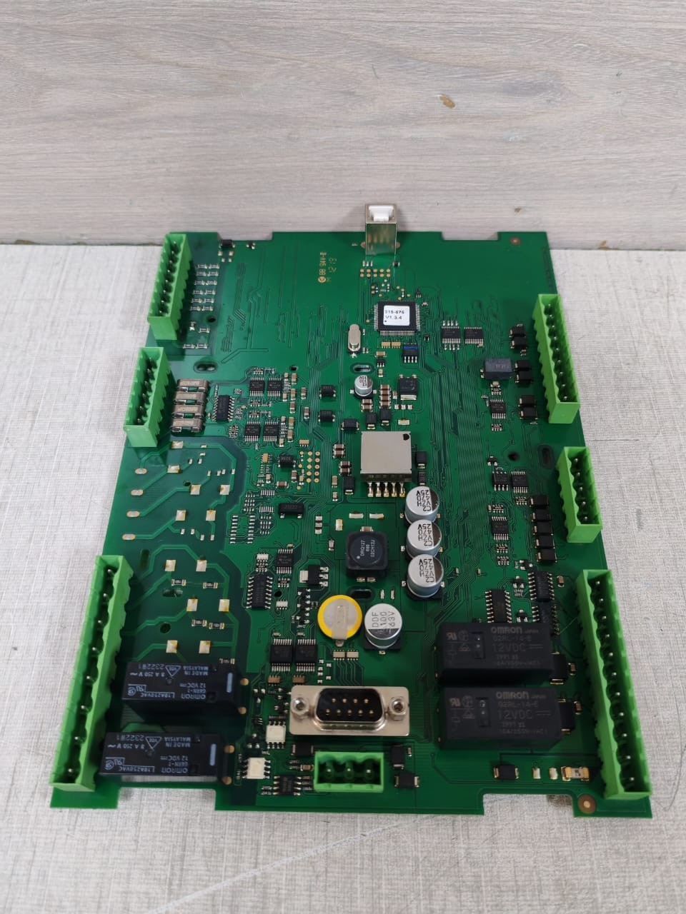 DEEP SEA ELECTRONICS 014-611 ISSUE 1-00 DEEP SEA ELECTRONICS 7310 / 014-611 ISSUE 1-00 MOTHERBOARD 9