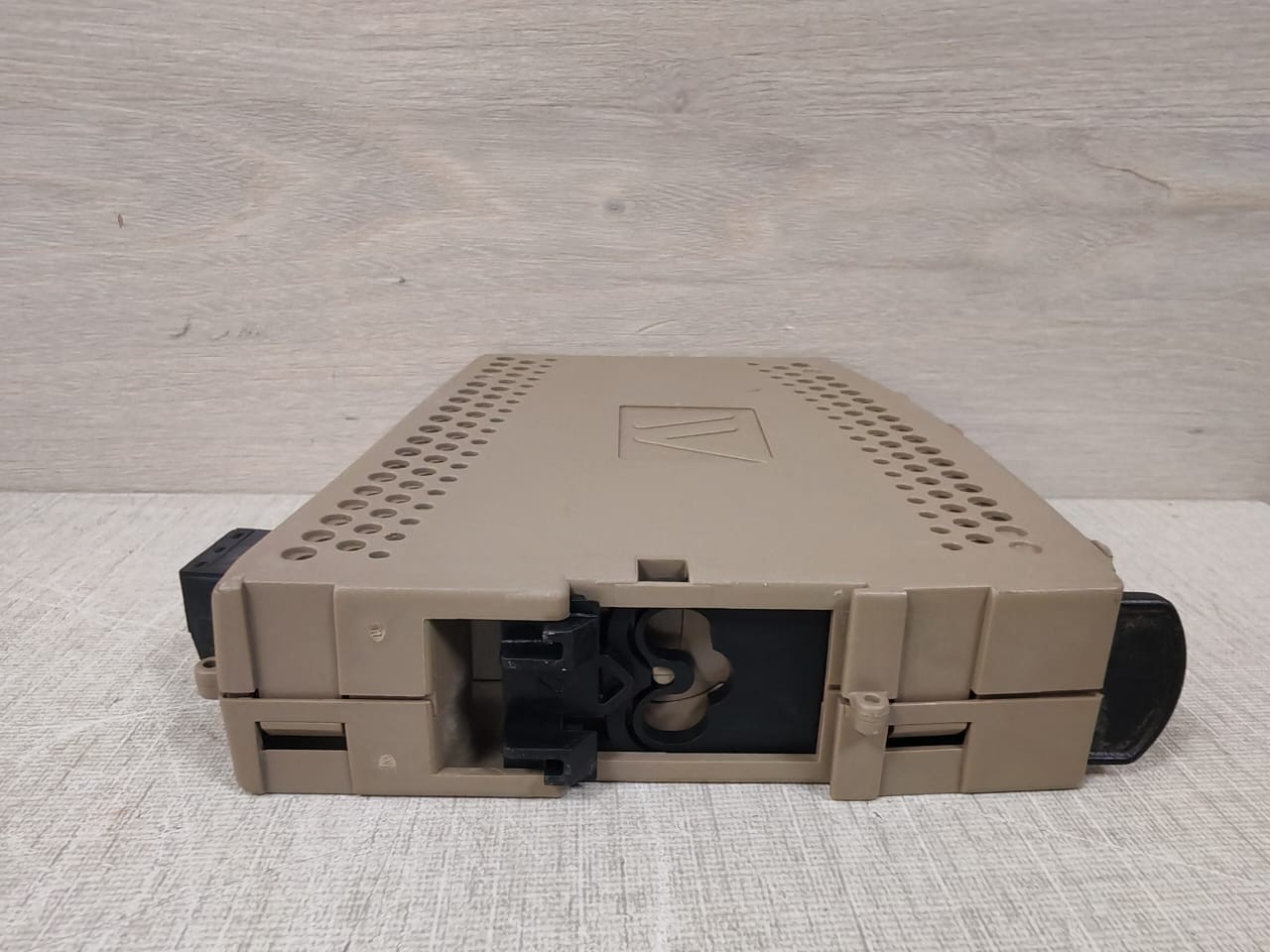 WESTERMO MCW-211 SM-LC15 WESTERMO MCW-211 SM-LC15 iNDUSTRIAL ETHERNET MEDIA CONVERTER 8