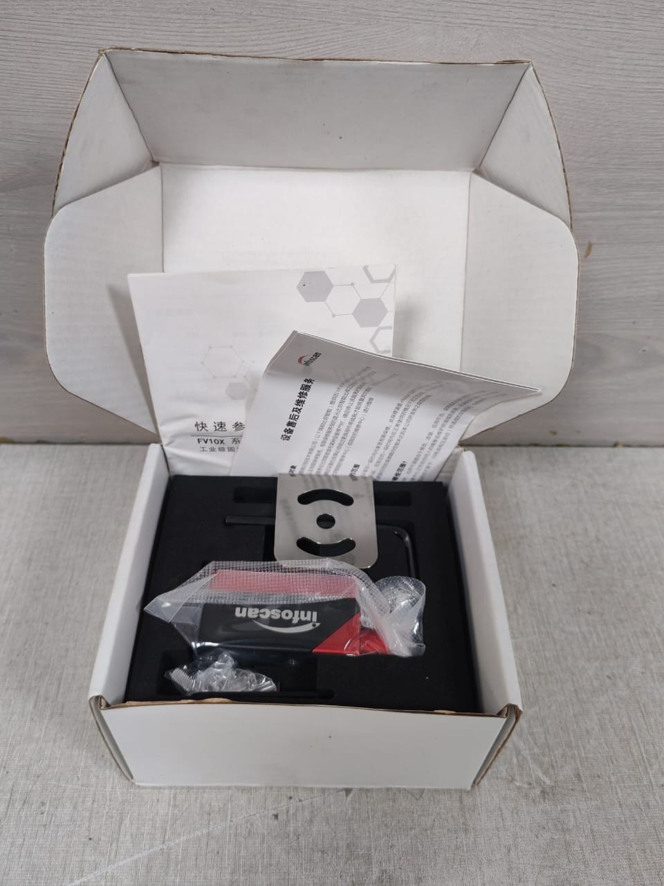 INFOSCAN FV104-1410SJ INFOSCAN FV104-1410SJ REV A V1.0 FIXED BARCODE READER 3