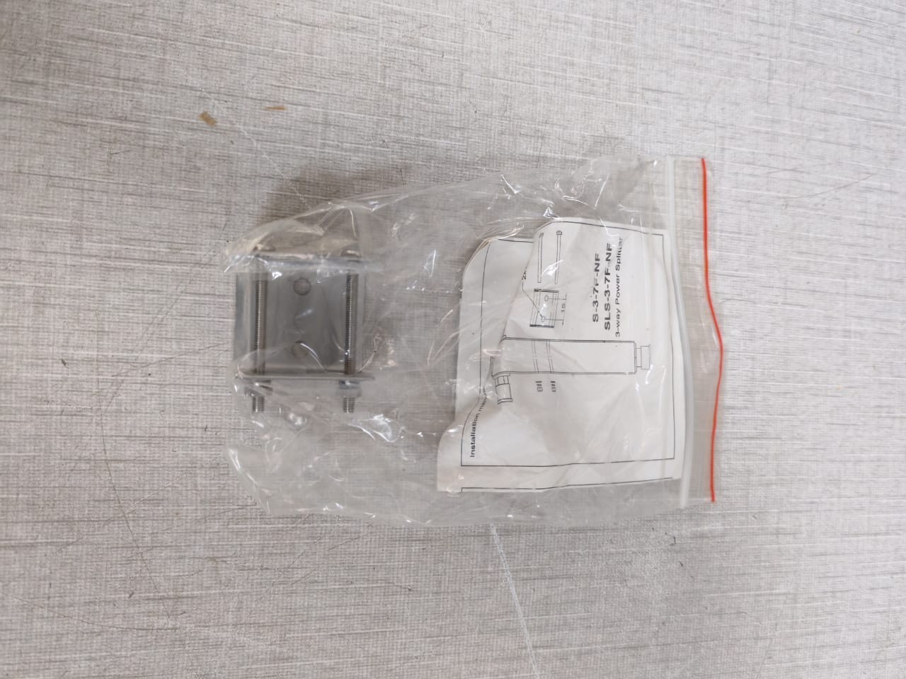 ROSENBERGER S-4-7F-NF ROSENBERGER S-4-7F-NF 4-WAY CAVITY POWER SPLITTER 800-2700MHz 8