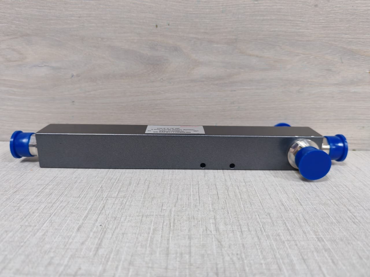 ROSENBERGER S-3-7F-NF ROSENBERGER S-3-7F-NF 3-WAY CAVITY POWER SPLITTER 800-2700MHz 8