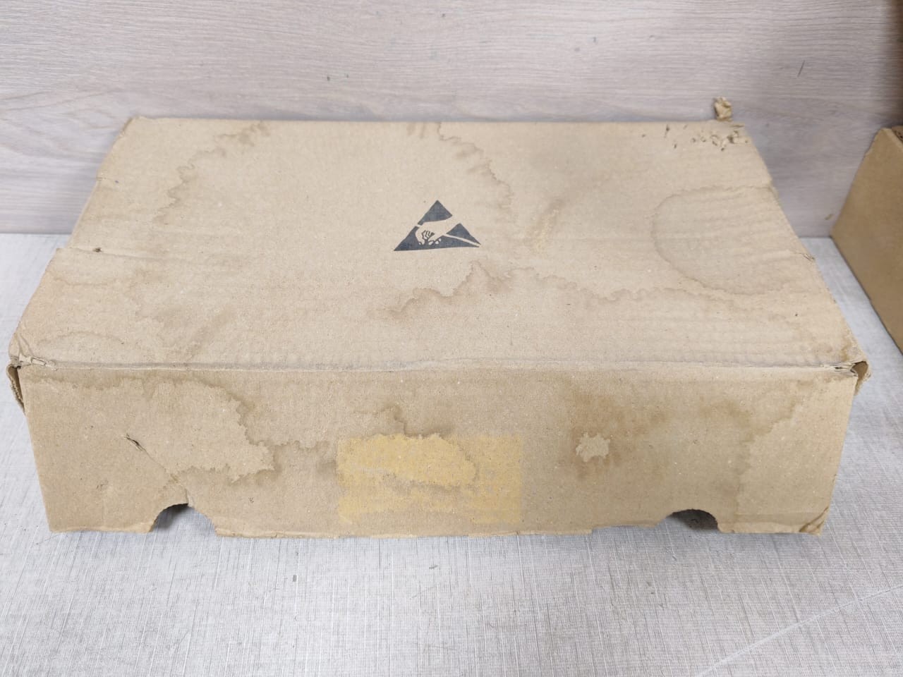Honeywell IND.B2 Esser by Honeywell 772479 ind.B2 Field Device Module for System IQ8Control 3