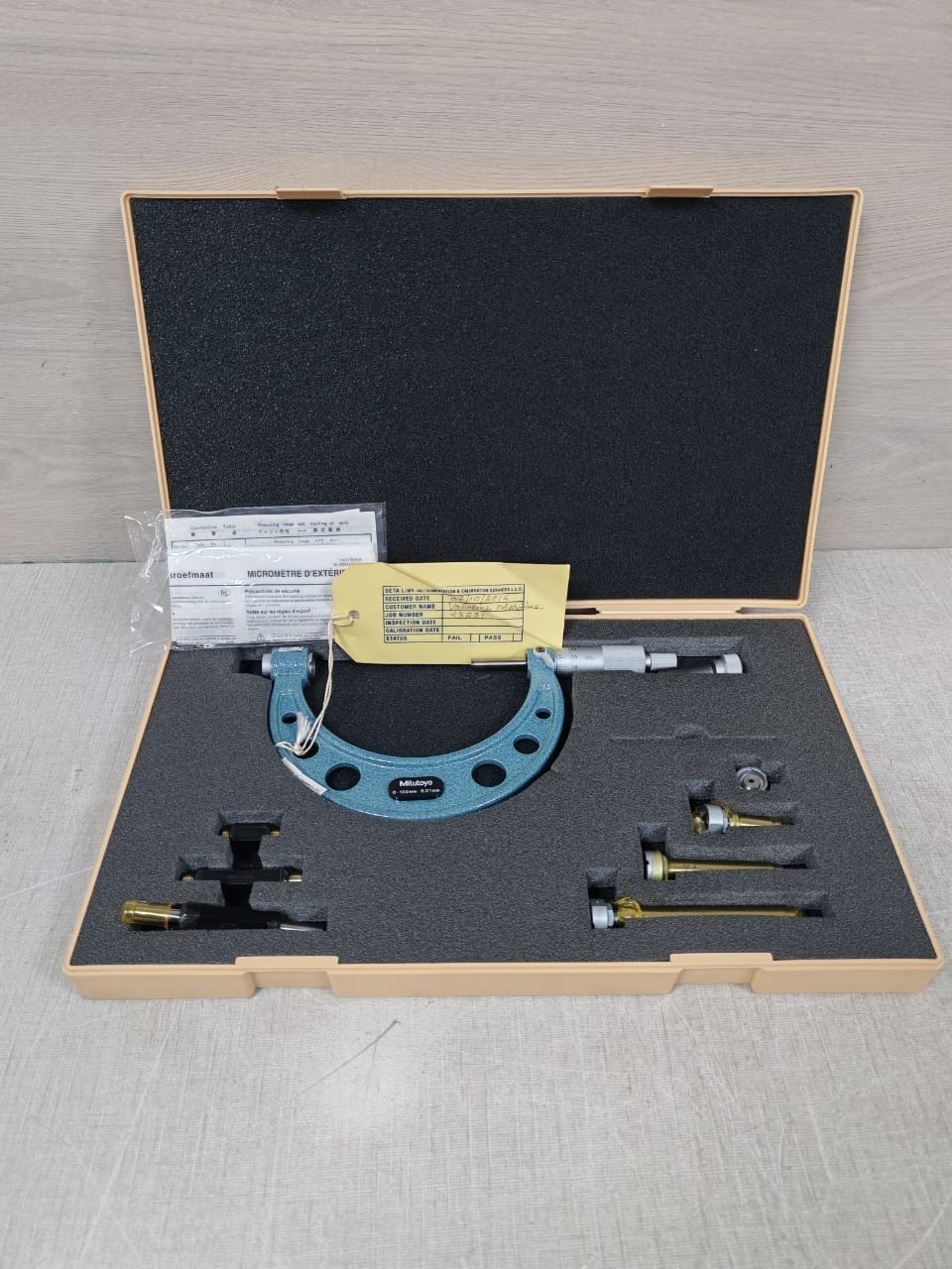 MITUTOYO 104-139 OMC-100 0-100MM OUTSIDE MICROMETER W/ INTERCHANGEABLE ANVILS