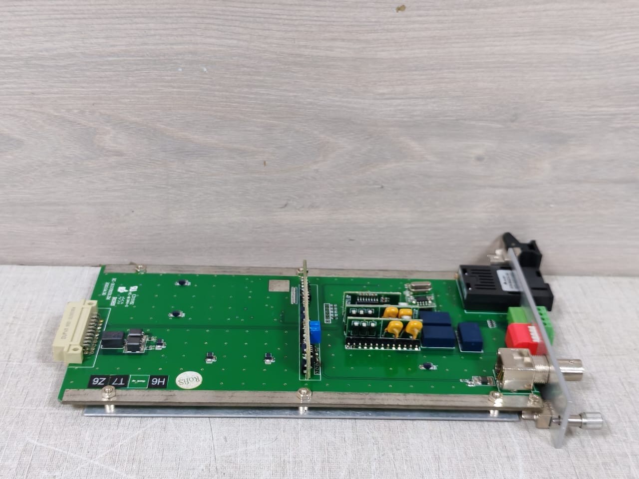 KBC Networks FDVA1-DB1-M1R-BC KBC Networks FDVA1-DB1-M1R-BC Fiber Optic Receiver 10