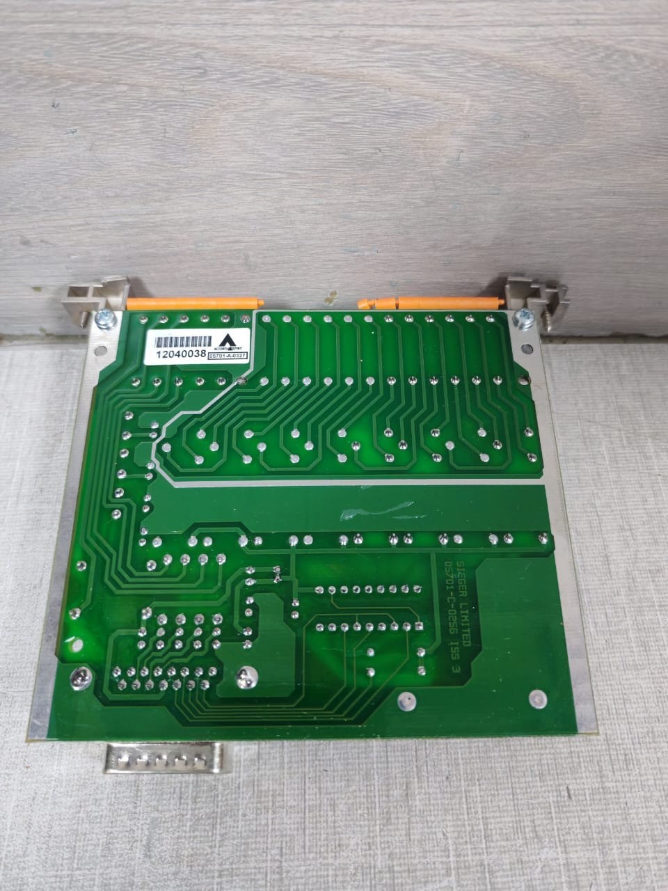 SIEGER 05701-C-0256 ISS 3 SIEGER 05701-A-03 SINGLE CHANNEL CONTROL CARD 05701-C-0256 ISS 3 9