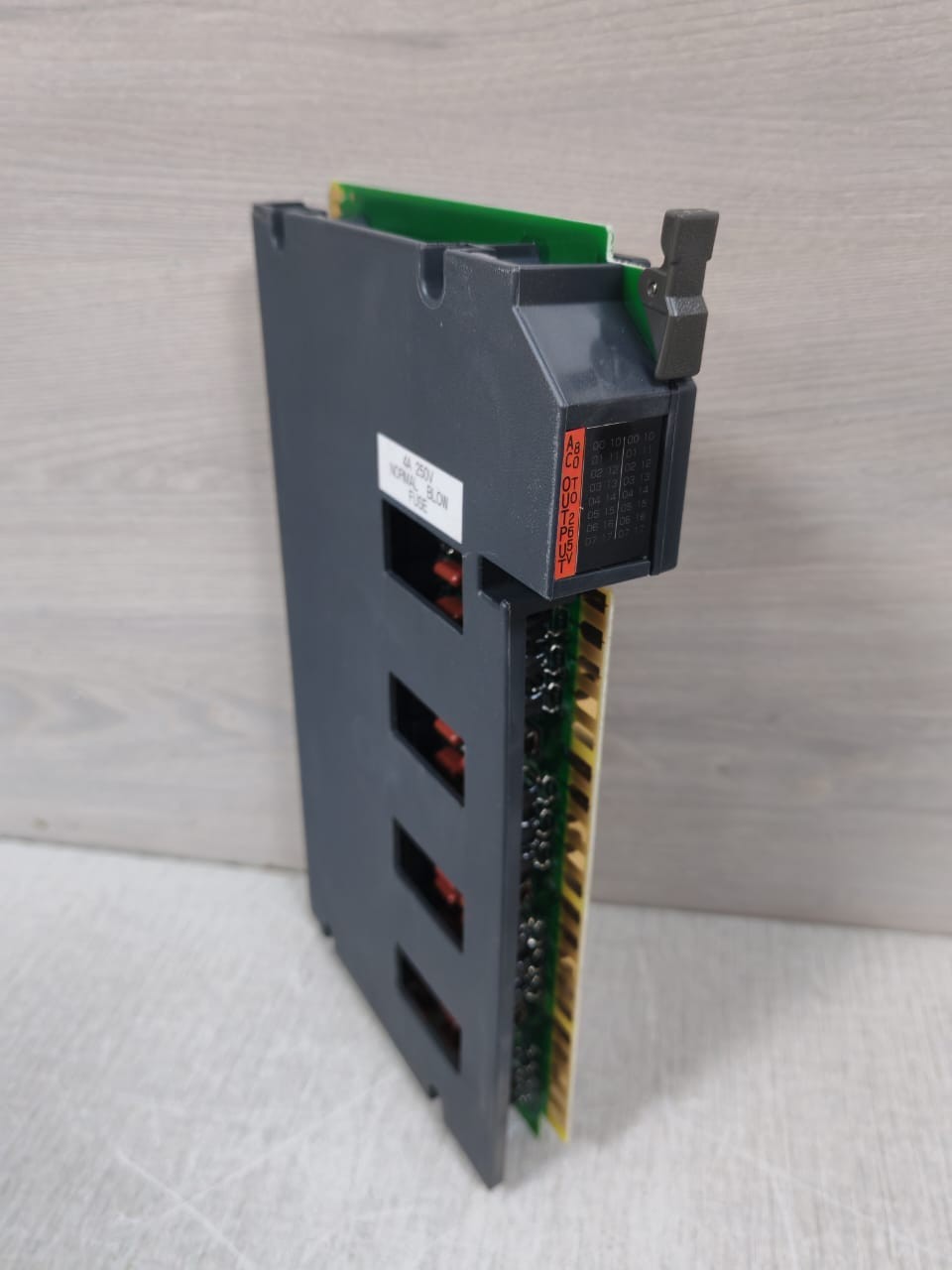 Allen-Bradley 95689701 Allen-Bradley 1771-0AN/ A Rev.D01 120/240 VAC Output Module 95689701 7