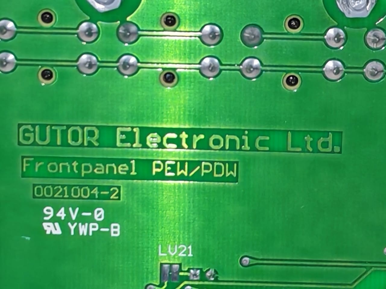 GUTOR Electronics 0021004-2 GUTOR Electronics PEW/PDW OM-94035B Front Panel 0021004-2 5