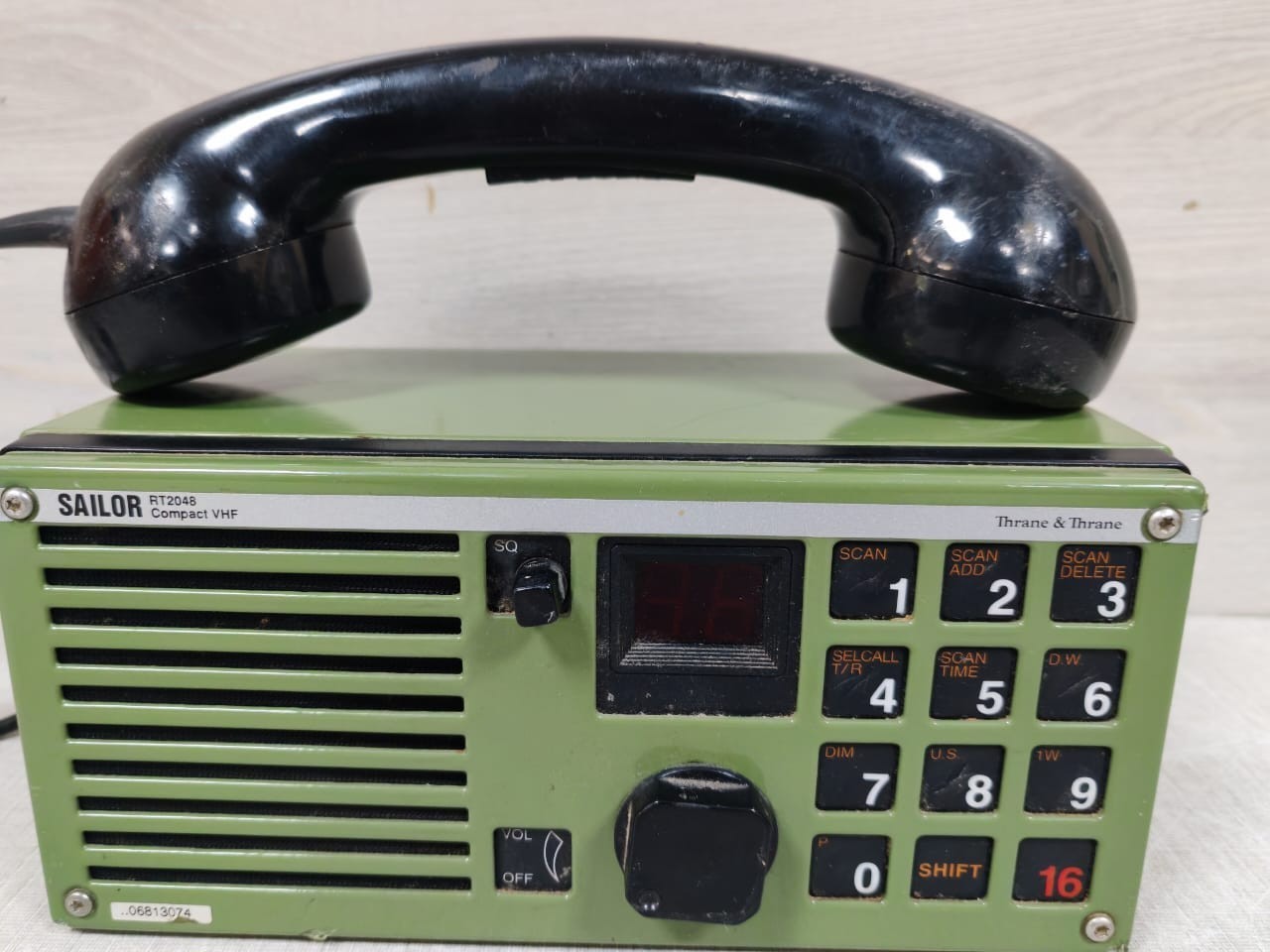 SAILOR RT2048 SAILOR RT2048 COMPACT VHF MARINE RADIO WITH TELEPHONE HANDSET 5