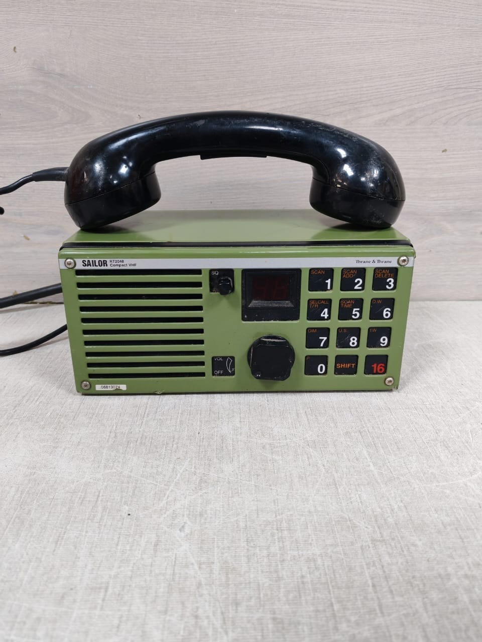SAILOR RT2048 SAILOR RT2048 COMPACT VHF MARINE RADIO WITH TELEPHONE HANDSET 6