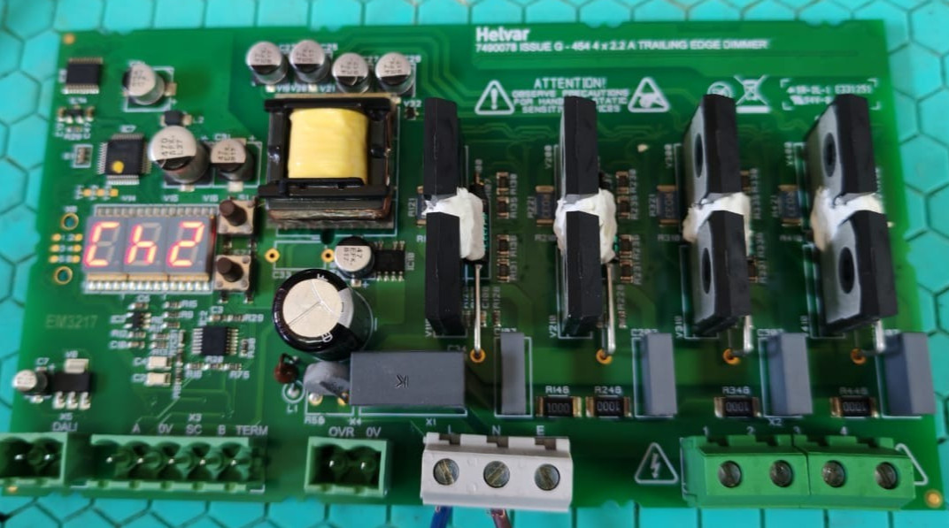 HELVAR 7490078 HELVAR 7490078 ISSUE G-454 4x2.2A TRAILING EDGE DIMMER BOARD FOR HELVAR 454 4