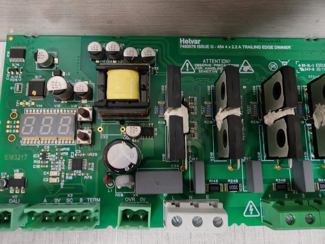HELVAR 7490078 HELVAR 7490078 ISSUE G-454 4x2.2A TRAILING EDGE DIMMER BOARD FOR HELVAR 454 6