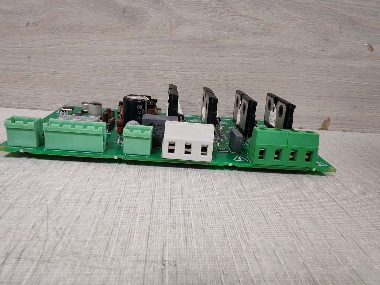 HELVAR 7490078 HELVAR 7490078 ISSUE G-454 4x2.2A TRAILING EDGE DIMMER BOARD FOR HELVAR 454 8