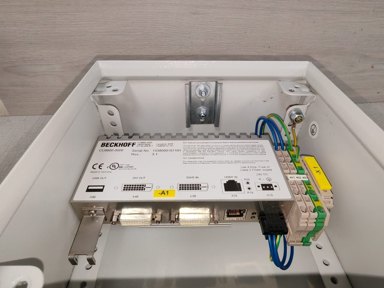 Eltromat CU8860-0000 Eltromat 9579000162 with Beckoff CU8860-0000 Rev.3.1 USB-DVI-EXTENDER.0-B 10