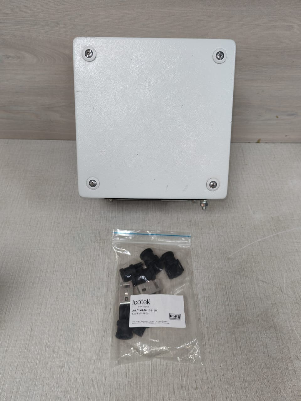 Eltromat 9579000162 with Beckoff CU8860-0000 Rev.3.1 USB-DVI-EXTENDER.0-B