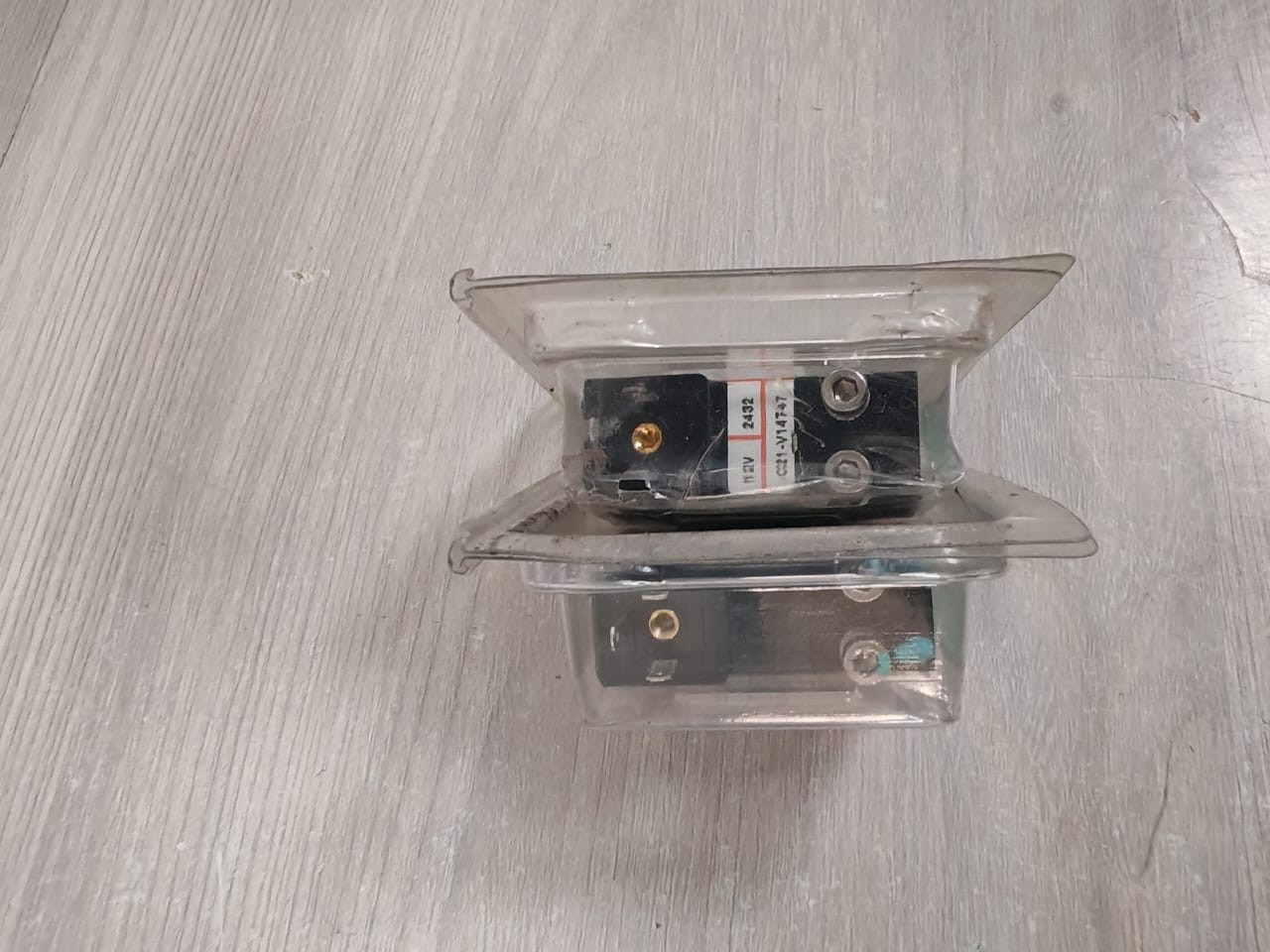 ACL FT0028564-101 ACL FT0028564-101 0-10 BAR DN 0,9 SOLENOID VALVE COIL 12V DC 2,5W 7
