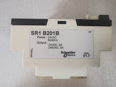Schneider Electric B201B Telemecanique SR1 B201B V1.7SMART RELAY W/ CLOCK MODULE PROGRAMMABLE RELAY 24VAC 2
