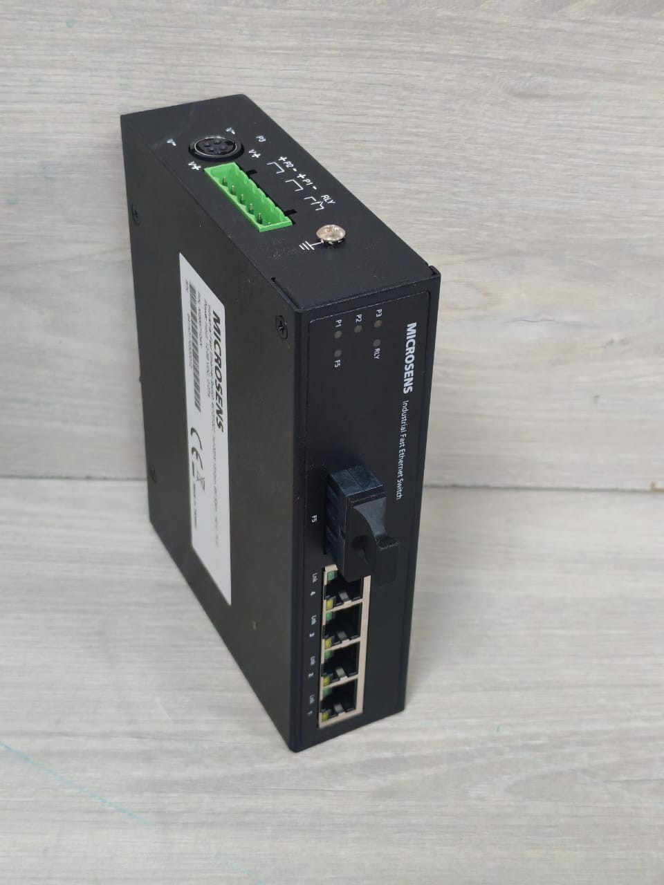 MICROSENS MS657104X MICROSENS MS657104X INDUSTRIAL FAST ETHERNET SWITCH 4X10/100T 1X100FX 7