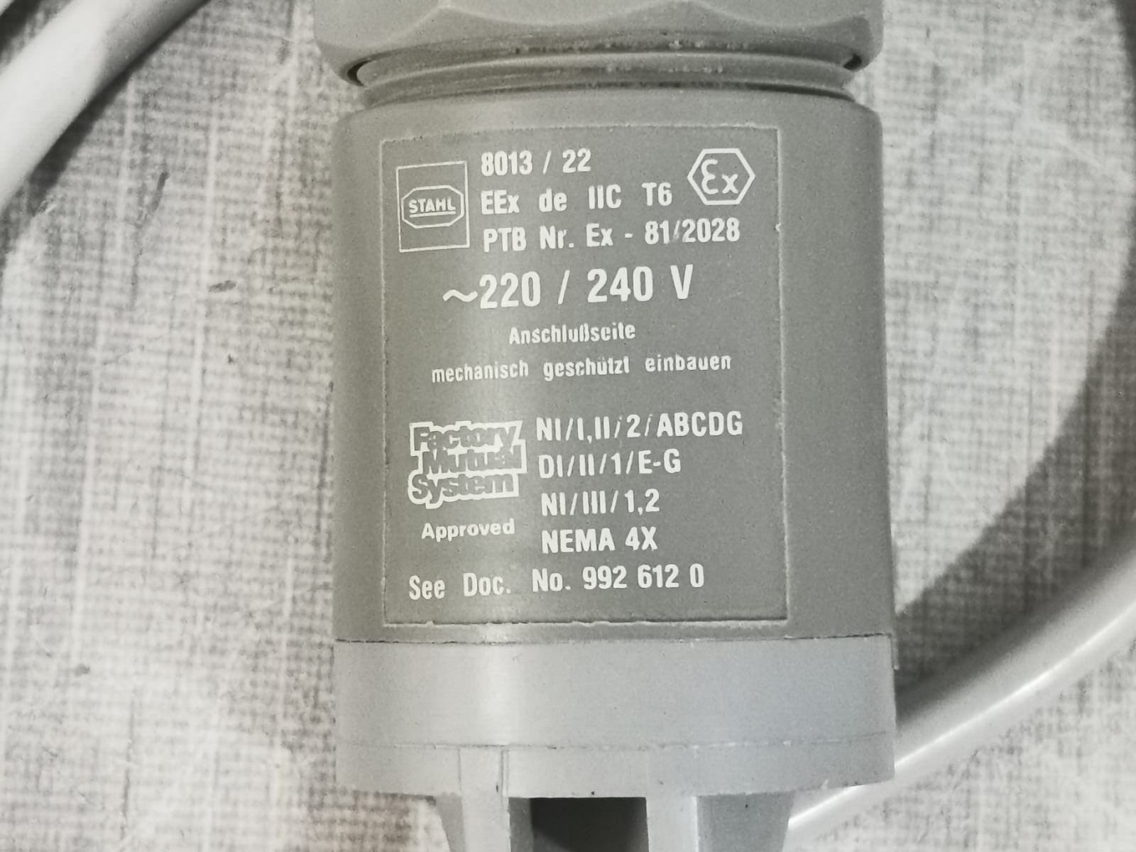 R. STAHL STAHL-8013 Stahl 8013/22 Ex-81/2028 Built-in Light Detector Green 2